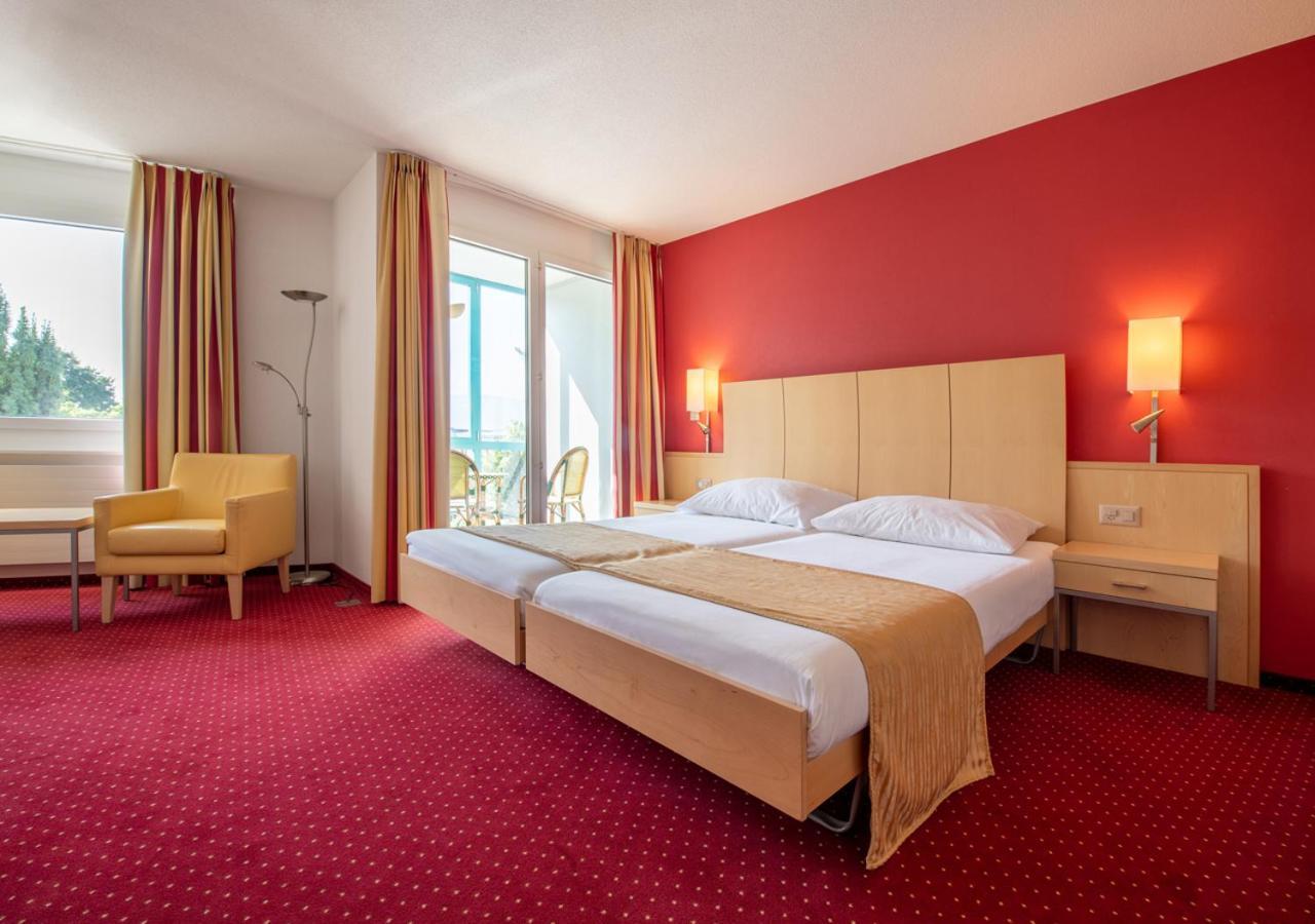 Grand Et Centre Thermal D'yverdon-les-bains Yverdon-les-Bains